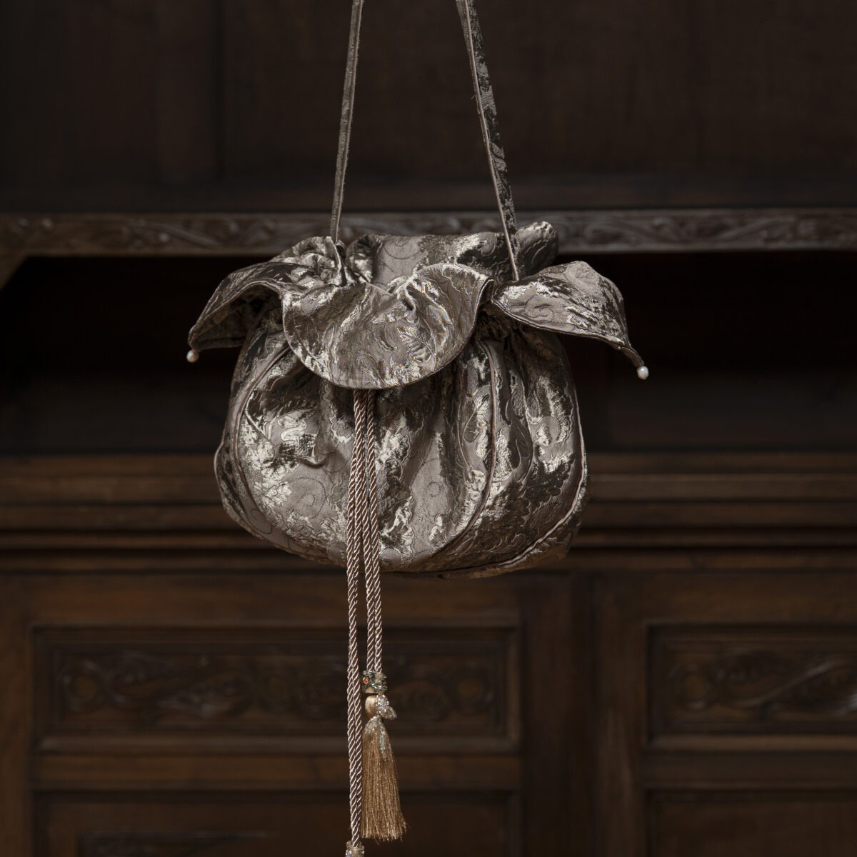 Large pouch bag with pearls